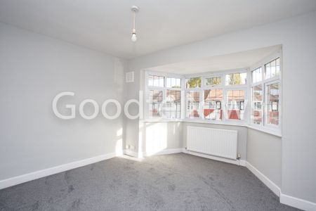 Wolsey Crescent, Morden, SM4 - Photo 2