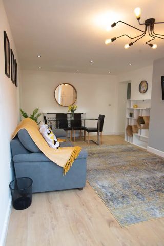 1 Bed Flat, Cemetery Road, LS11 - Photo 2