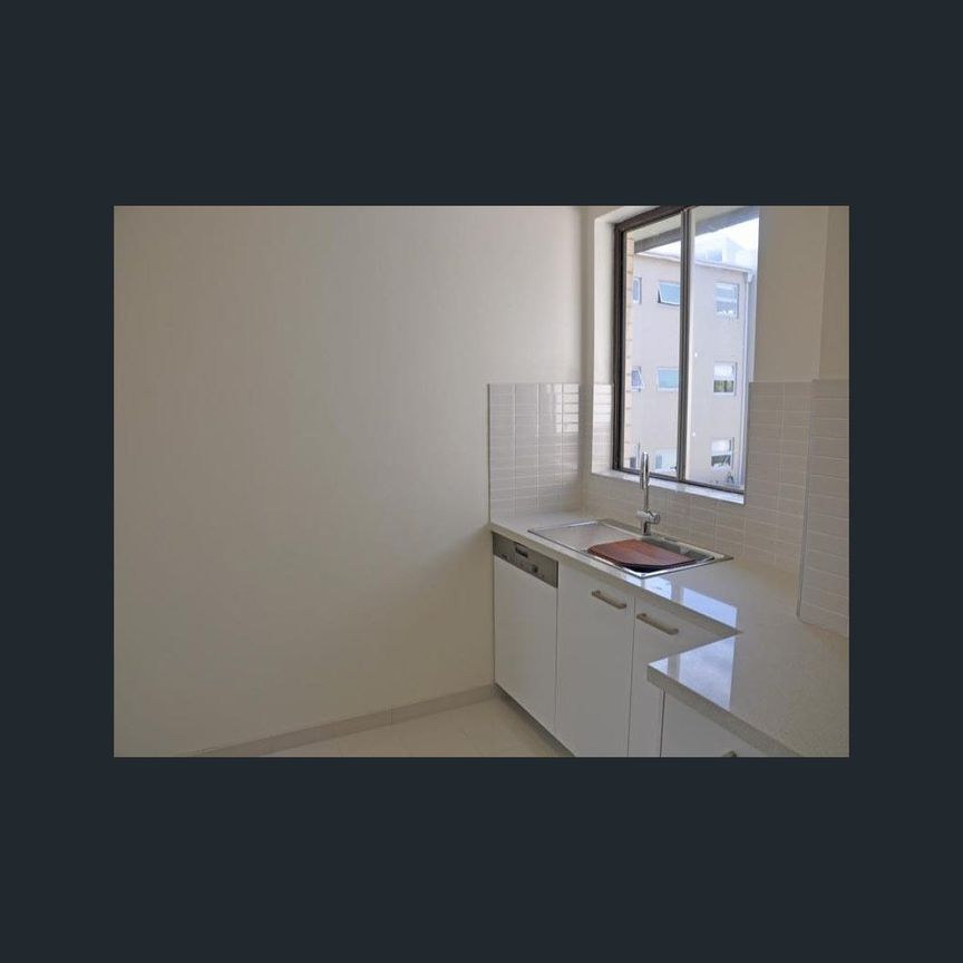 8/29-31 Kensington Road, Kensington, NSW 2033 - Photo 1