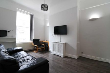 3 bedroom apartment to rent - Photo 5