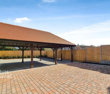 4 bedroom terraced house to rent - Photo 6