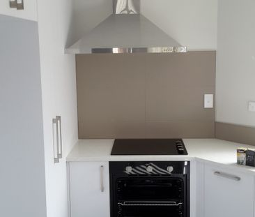 Tidy, family home - Photo 2