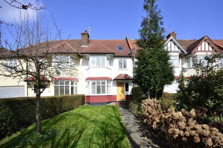 4 bedroom terraced house to rent - Photo 5