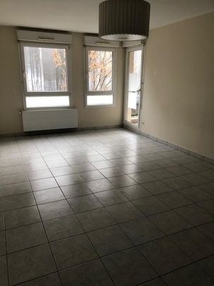 Location Appartement 3 pièces 73m² LYON 7ème - Photo 1