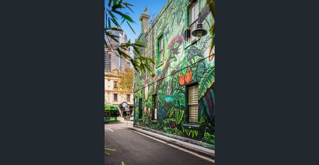 Stunning, generously-sized CBD apartment on Spring Street - Photo 1