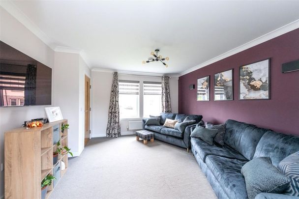 4 bedroom detached house to rent - Photo 1