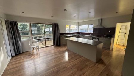 Large family home - Photo 4