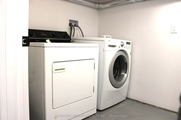 54 Vancamp Avenue - Photo 1