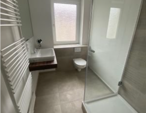 Nachmieter gesucht: Geräumige schöne helle 2 Zimmer- Wohnung - Foto 1