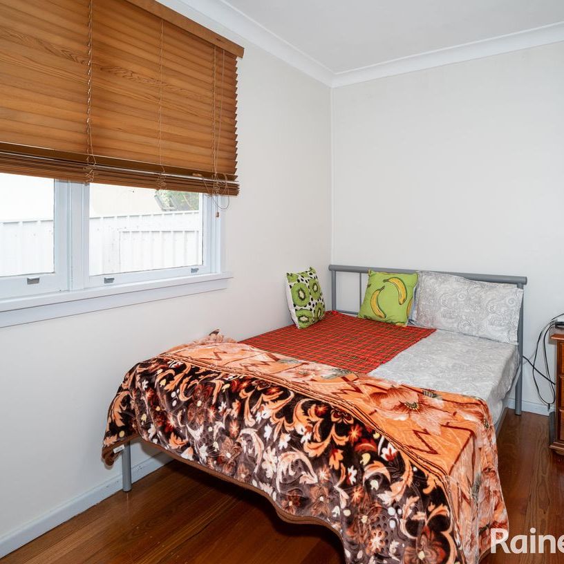 9 Condon Avenue, Mount Austin, NSW 2650 - Photo 1