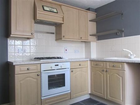 3 bedroom house to rent - Photo 3