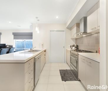 9 Talisker Street, Tarneit, Vic 3029 - Photo 2