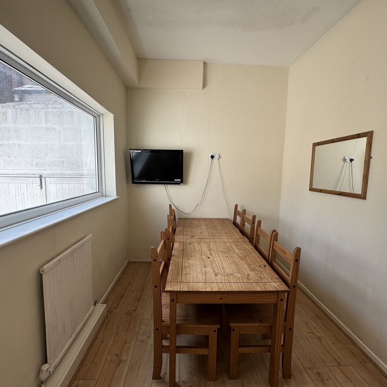 Kitchener Street, Huntington Road - P1098 - Photo 1