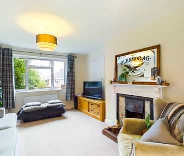 4 bedroom house to rent Hamsland, Horsted Keynes, Haywards Heath, RH17 - Photo 1