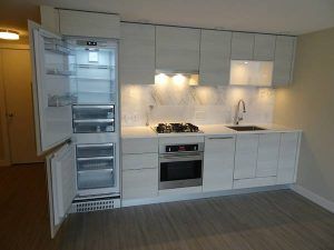 OVER 800 SQFT 1 Bed 1 Bath + Den Apartment in Coquitlam - Photo 2