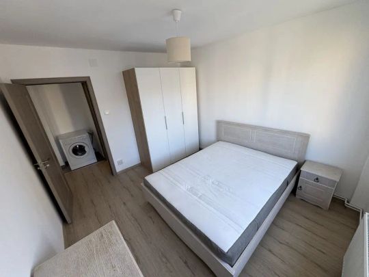 Renovat, decomandat, mobilat,utilat, balcon,vedere Tampa, Grivitei, Brasov - Fotografie 1