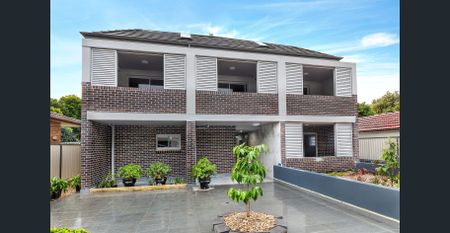 Spacious, Well-Maintained Boutique Studio Apartment in Prime Location - Photo 4