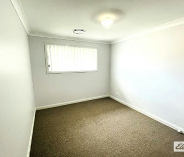 Near New Luxury house with 4 Bedrooms plus STUDY - Photo 5