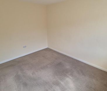 2 bedroom bungalow to rent - Photo 2