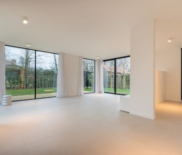 Moderne nieuwbouwvilla in de Meerlaan, nabij het centrum en het Sch... - Photo 3