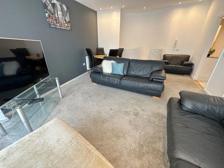 3 bedroom apartment to rent - Photo 2