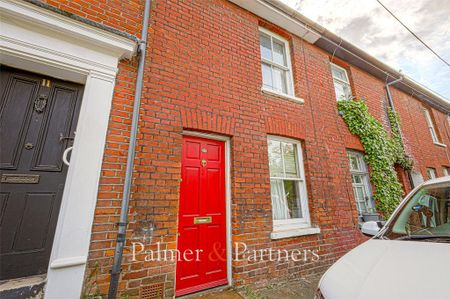 2 bedroom terraced house to rent - Photo 3