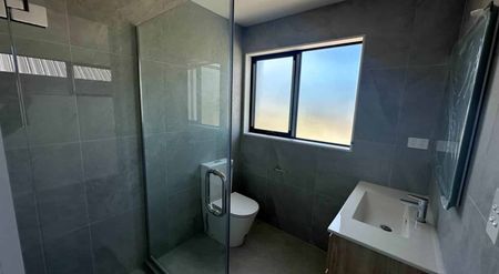 NEAR NEW- 3 bedrooms house in Pukekohe! - Photo 5