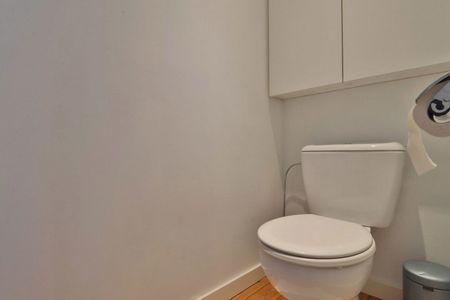 Knusse woning met 2 slaapkamers, terras en carport te huur! - Foto 2