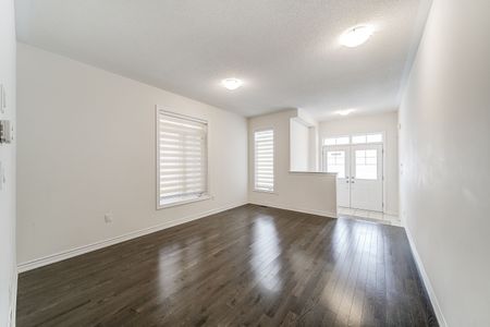 For Lease - 2185 Lozenby Street, Innisfil, Ontario - Photo 3