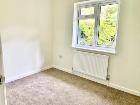 4 bedroom bungalow to rent - Photo 5