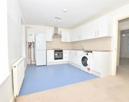 Station Road, Redhill, Surrey, RH1 - Photo 1