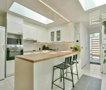 Gerenoveerde rijwoning met 3 slaapkamers en tuin te Roeselare - Foto 5