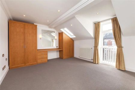 5 bedroom house in Hampstead - Photo 3