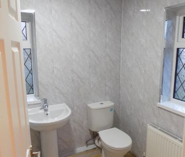 3 bedroom semi-detached house to rent - Photo 6