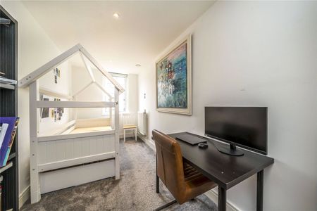 Victoria Parade, Greenwich, SE10, London - Photo 3