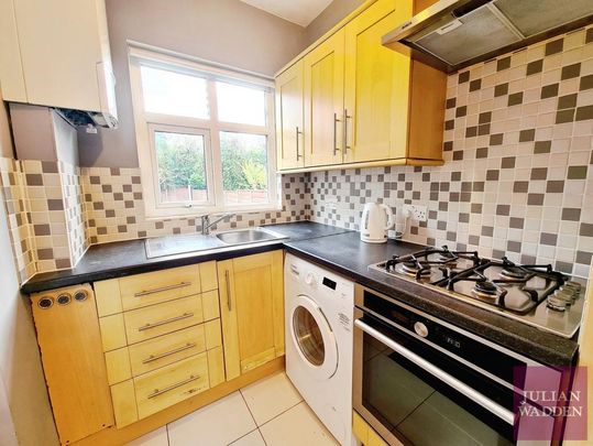 3 bedroom semi-detached house to rent - Photo 1