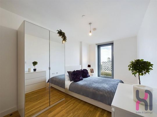 2 bedroom flat to rent - Photo 1