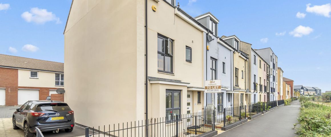 4 bed terraced house to rent in Eighteen Acre Drive, Patchway, Bristol - Photo 1