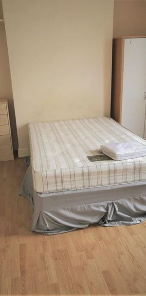 4 bedroom house to rent - Photo 1