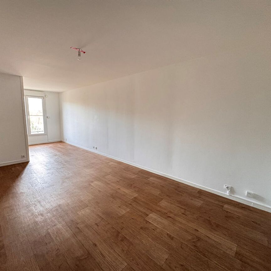 Location Appartement 4 pièces 100m² - Photo 1