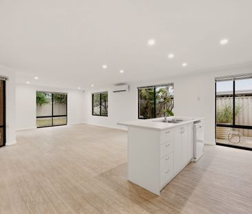 Modern Coastal Living Opposite Parklands! - Photo 6