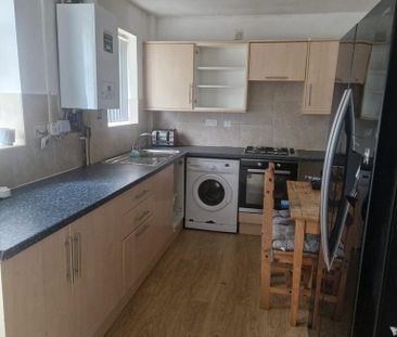 2 bedroom terraced house to rent - Photo 6