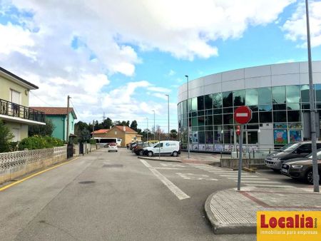 Office space for rent in Revilla, Spain - Foto 2