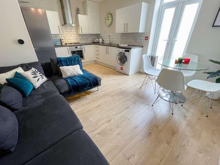 Thornes Road, L6 - Photo 3