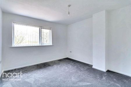 3 bedroom end of terrace house to rent - Photo 2