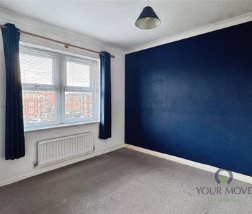 2 bedroom flat to rent - Photo 2