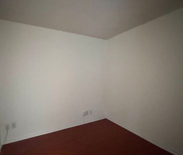 For Lease - 11 Lee Centre Drive Unit# 508, Toronto, Ontario - Photo 2