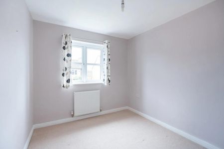 4 bedroom detached house to rent - Photo 5