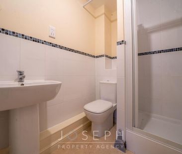 2 bedroom apartment to rent - Photo 6