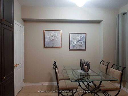 Condo Townhouse For Lease | W9194945 - Photo 4